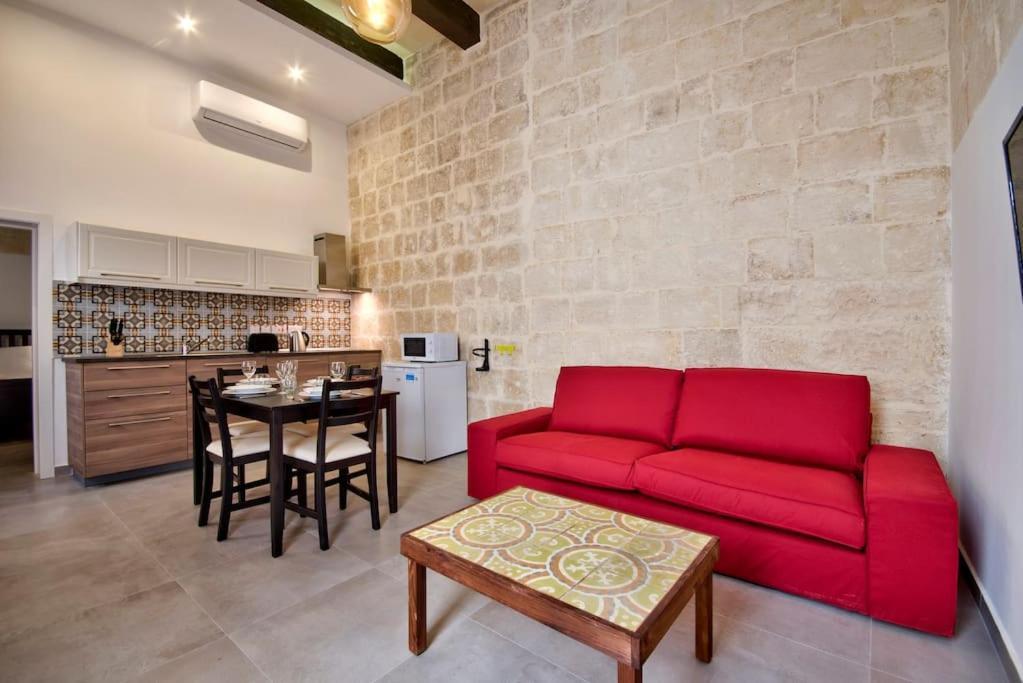 Vallettastay Old Lodge Apartment 3 エクステリア 写真